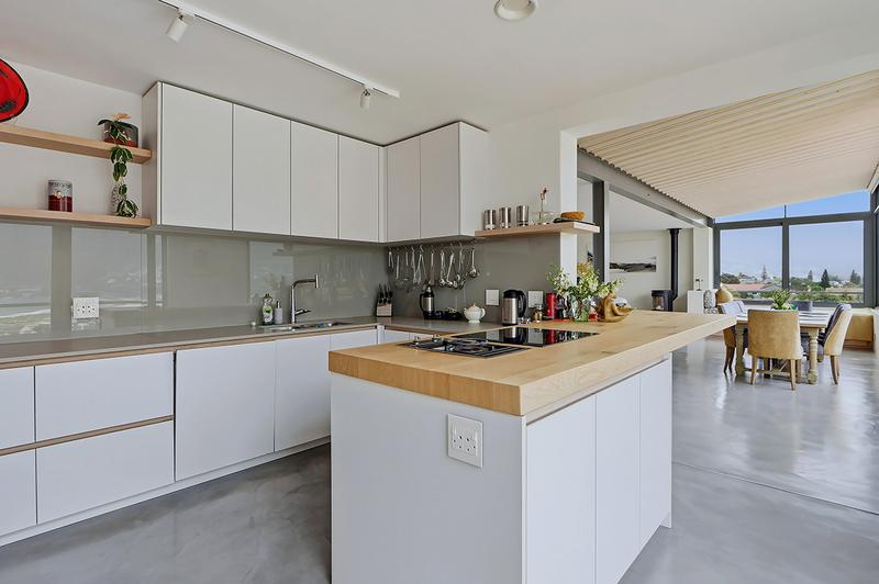 4 Bedroom Property for Sale in Hout Bay Western Cape